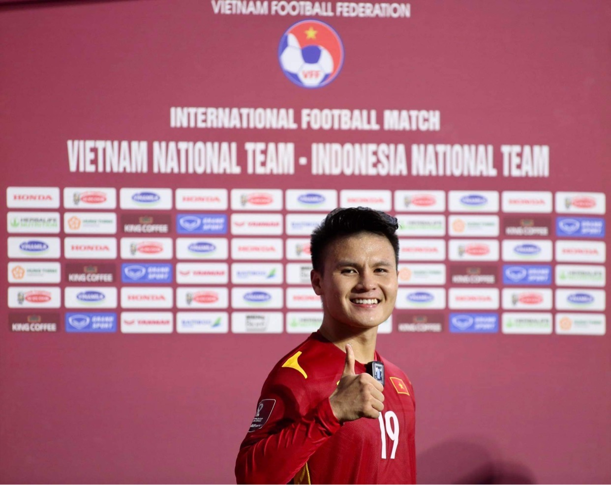 HLV Kim Sang-sik “mất" cả Hoàng Đức và Quang Hải?- Ảnh 2.