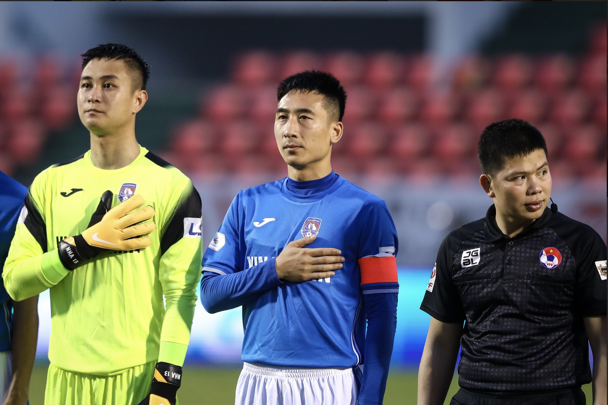 Thủ môn 3 lần liên tiếp bị các CLB V.League nợ phí "lót tay” là ai?- Ảnh 1.