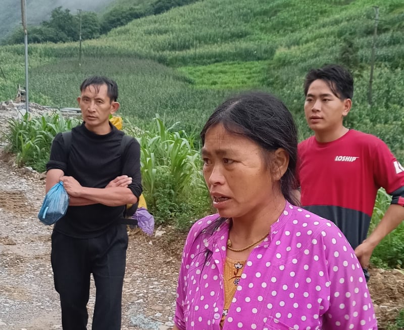 Hà Giang: Hình ảnh đẹp của chiến sĩ Công an Nhân dân trong những ngày mưa lũ- Ảnh 2.