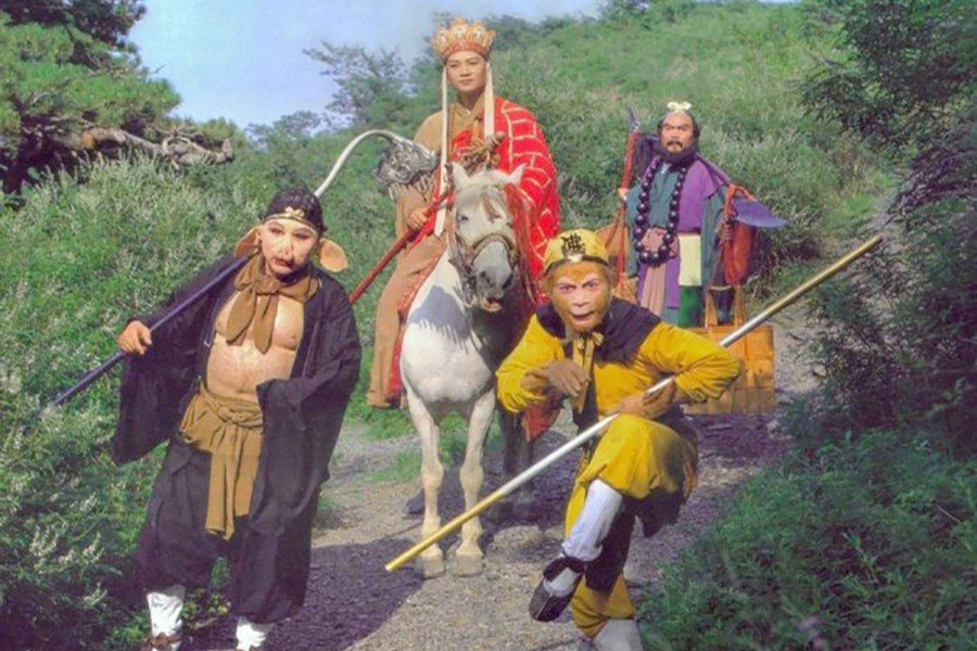2 pháp bảo của Đường Tăng trong Tây Du Ký 1986 có quyền năng như thế nào?- Ảnh 1.