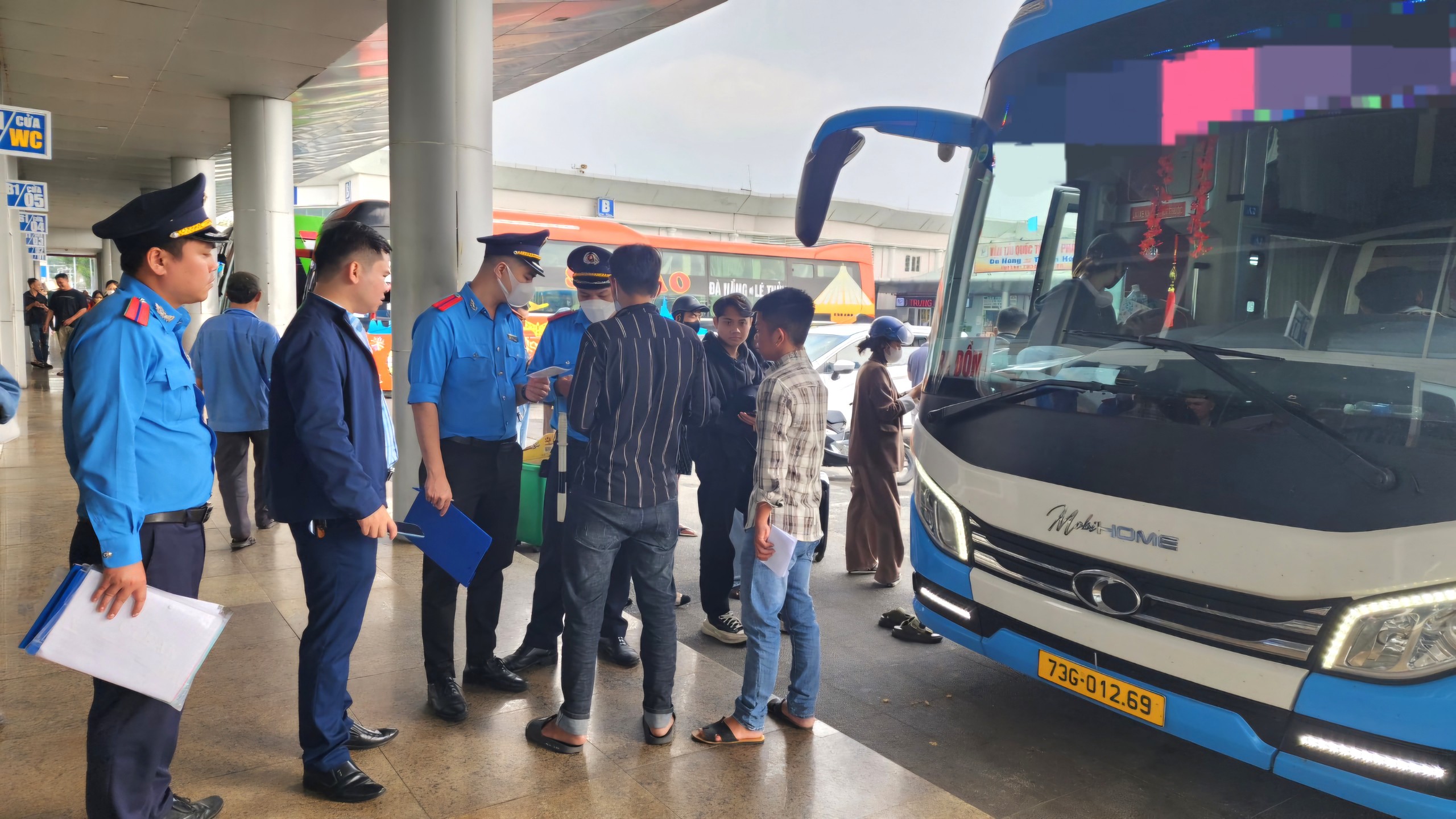 Phát hiện xe hợp đồng chạy quá tốc độ tới... 551 lần trong 1 tháng- Ảnh 1.