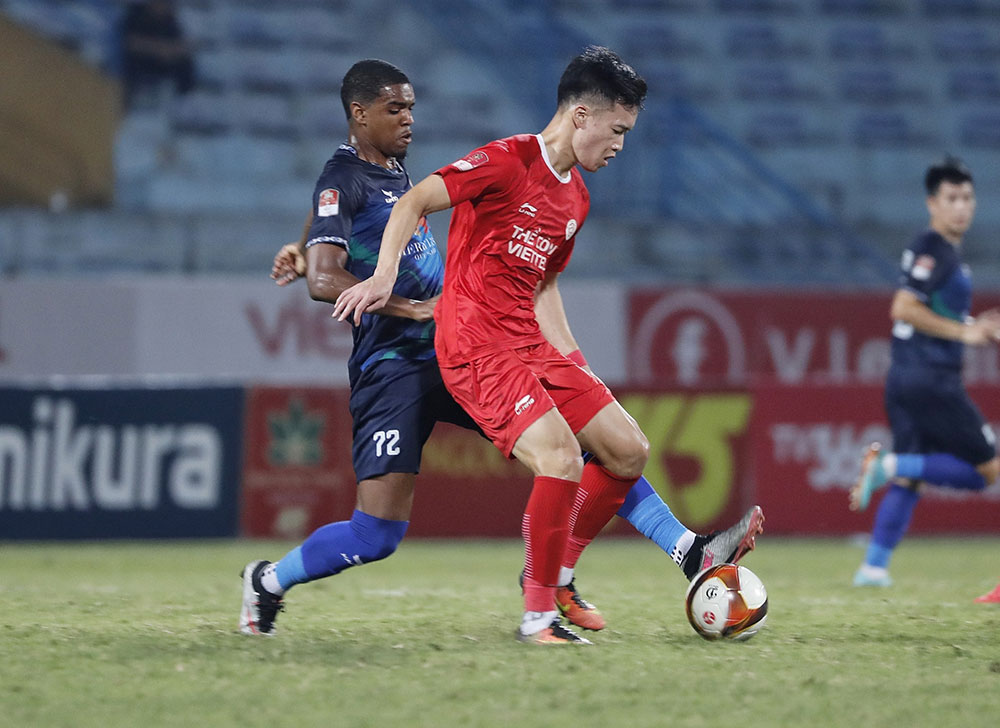 4 "đại gia" V.League chi "tiền tấn" vì Hoàng Đức?- Ảnh 1.