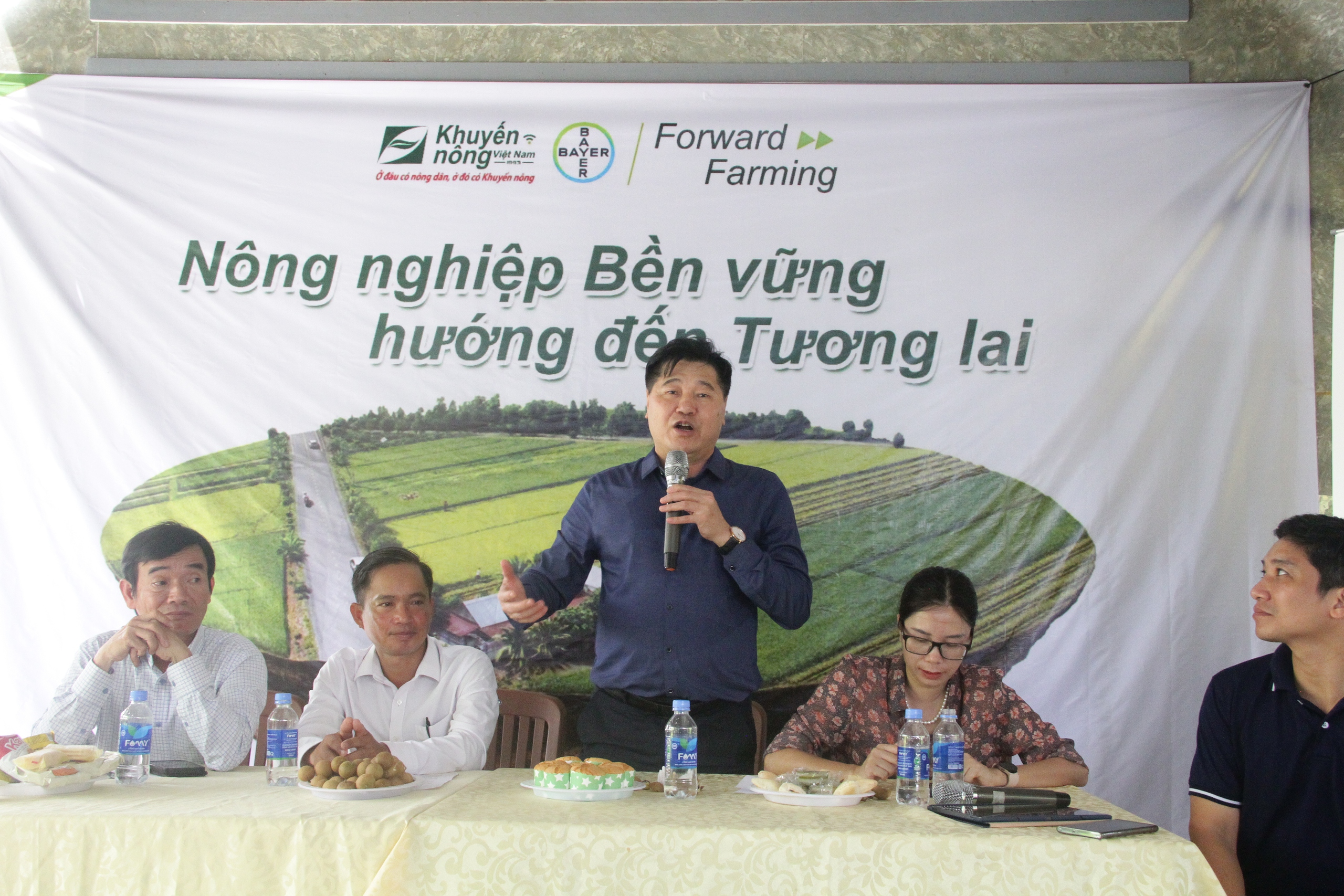 Mô hình trồng lúa bền vững hướng đến tương lai: Nhà nông thu lợi cả kinh tế và kiến thức- Ảnh 1.