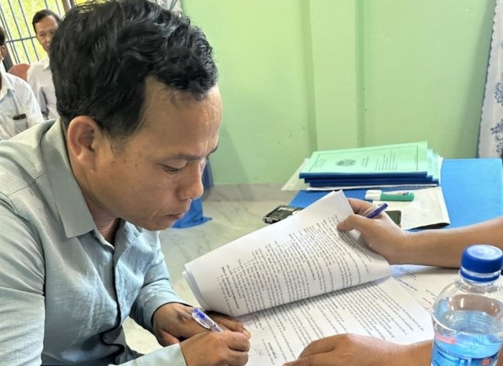Giải ngân 500 triệu đồng vốn Quỹ Hỗ trợ nông dân Trung ương cho dự án nuôi xen ghép ở TT-Huế- Ảnh 2.