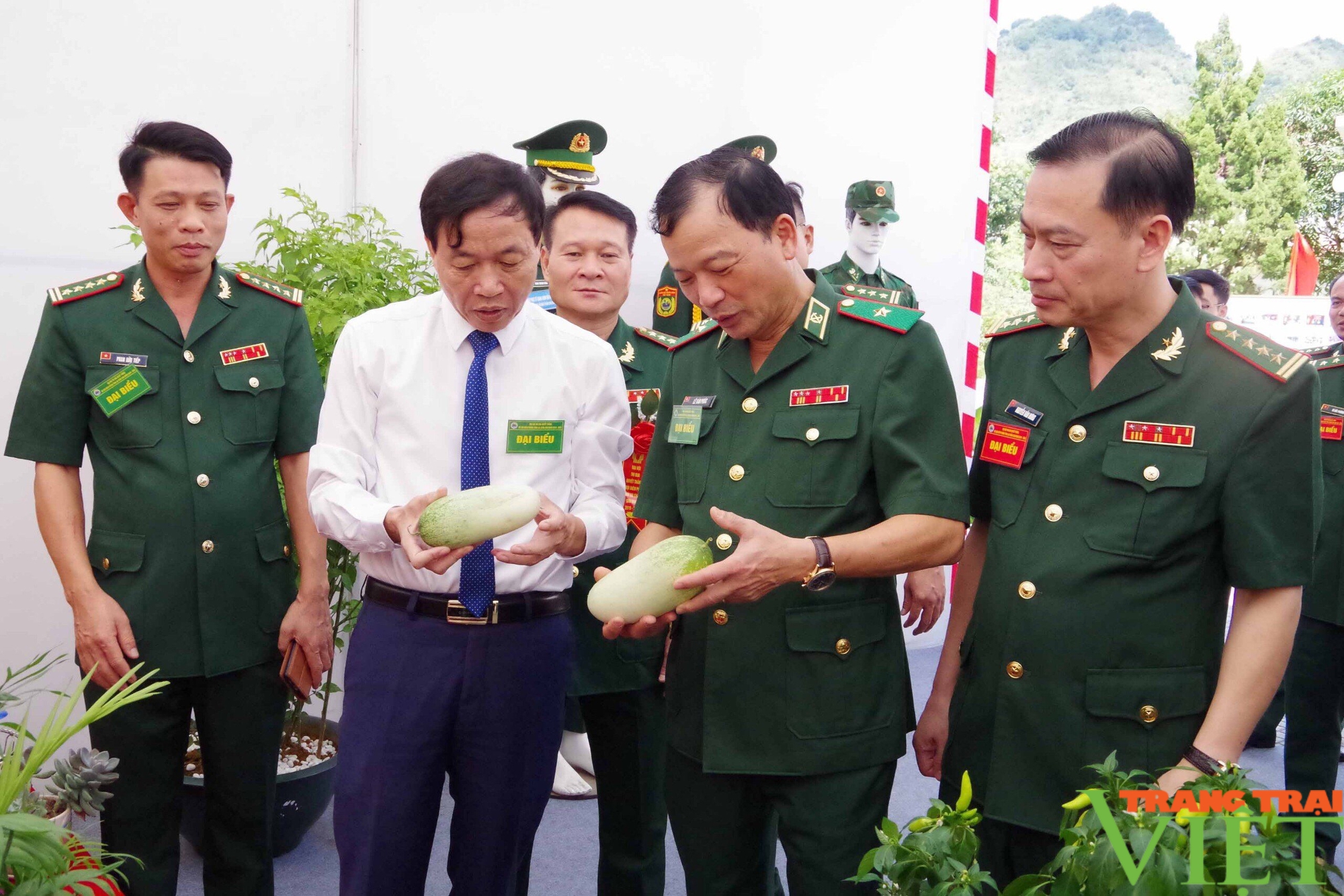 Chủ tịch UBND tỉnh Lai Châu Lê Văn Lương dự Đại hội thi đua quyết thắng Bộ đội Biên phòng- Ảnh 3. Chủ tịch UBND tỉnh Lai Châu Lê Văn Lương dự Đại hội thi đua quyết thắng Bộ đội Biên phòng- Ảnh 3.