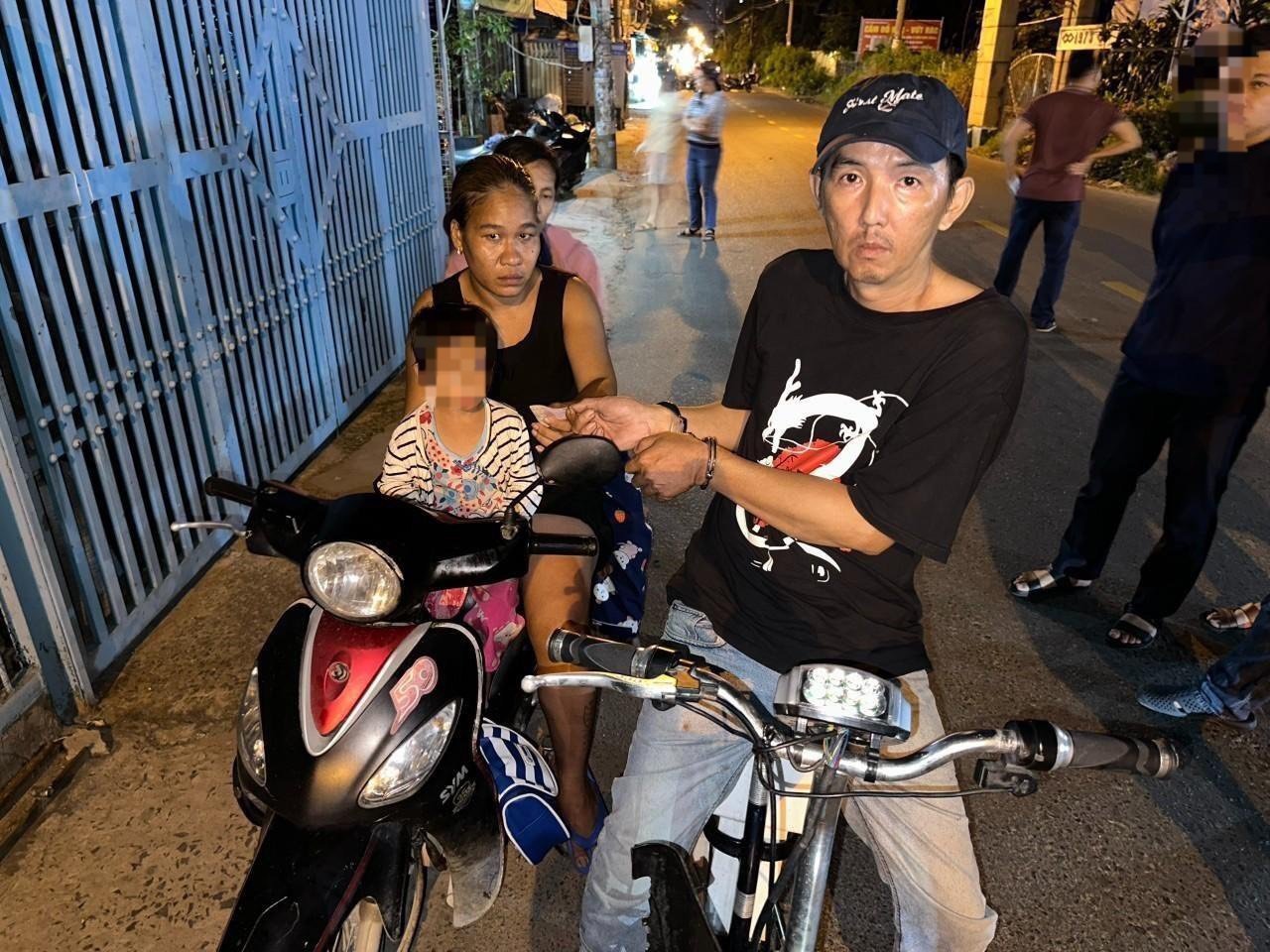 Triệt xóa nhóm "bụi đời" dựng lều ngủ trước nhà dân, nhiễm HIV, chở theo con nhỏ đi bán ma túy- Ảnh 2.