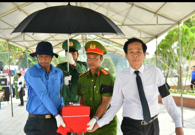Cất bốc được 88 hài cốt liệt sĩ, có 4 trường hợp xác định được thông tin- Ảnh 2.