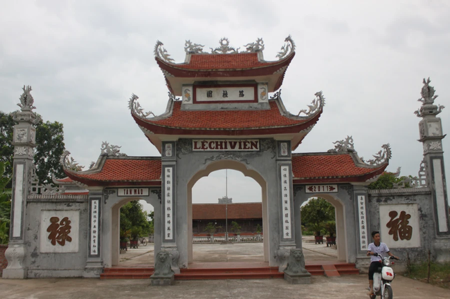 Lệ Chi Viên: Thảm án tru diệt Nguyễn Trãi và giai thoại "rắn báo oán" - Ảnh 1.