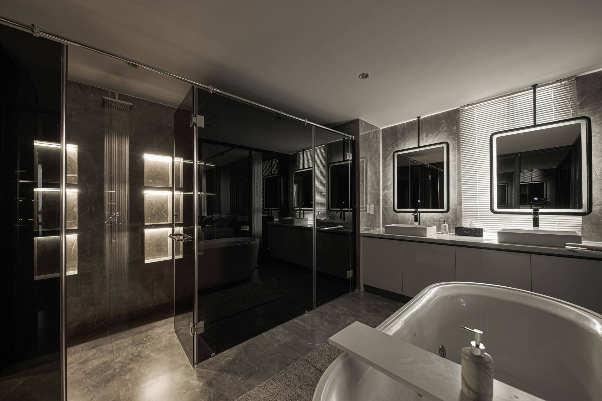 Căn penthouse mang phong cách Industrial nằm trong lòng TP. HCM - Ảnh 15.