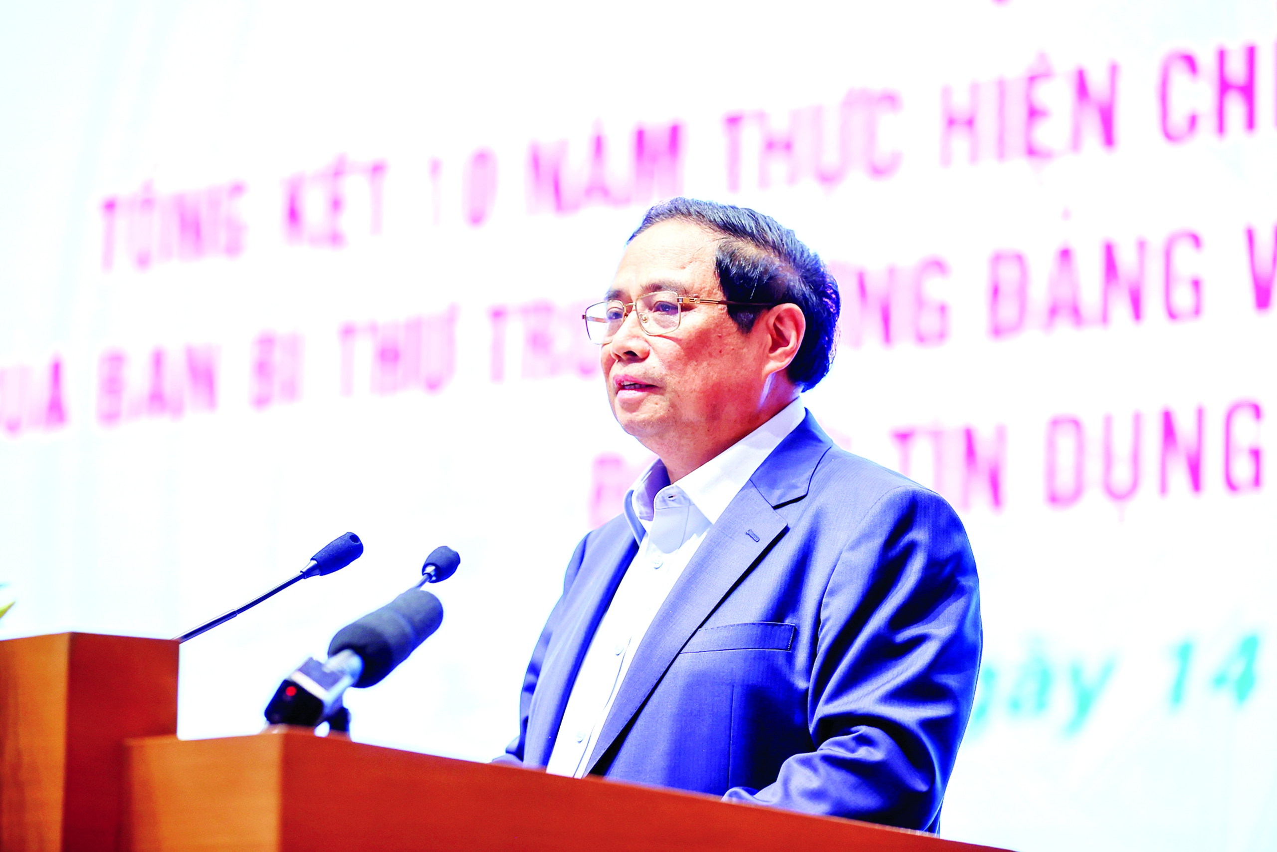 Có vốn tín dụng ưu đãi, ông nông dân Lạng Sơn trồng vườn cam đặc sản quả sai trĩu, thương lái tranh nhau mua - Ảnh 1.