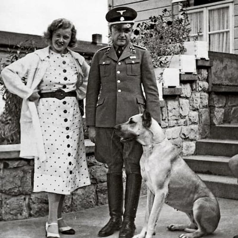 Ác mộng Buchenwald: Nữ "phù thủy" của Hitler và bộ sưu tập da người - Ảnh 2.