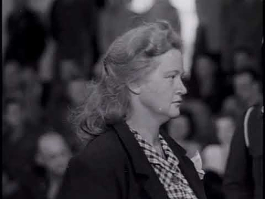 Ác mộng Buchenwald: Nữ "phù thủy" của Hitler và bộ sưu tập da người - Ảnh 8.