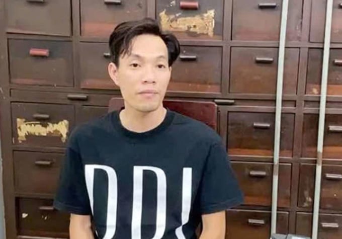Người đàn ông trêu ghẹo cô gái, phá quán ăn ở TP.HCM, có thể bị xử lý ra sao?- Ảnh 1.