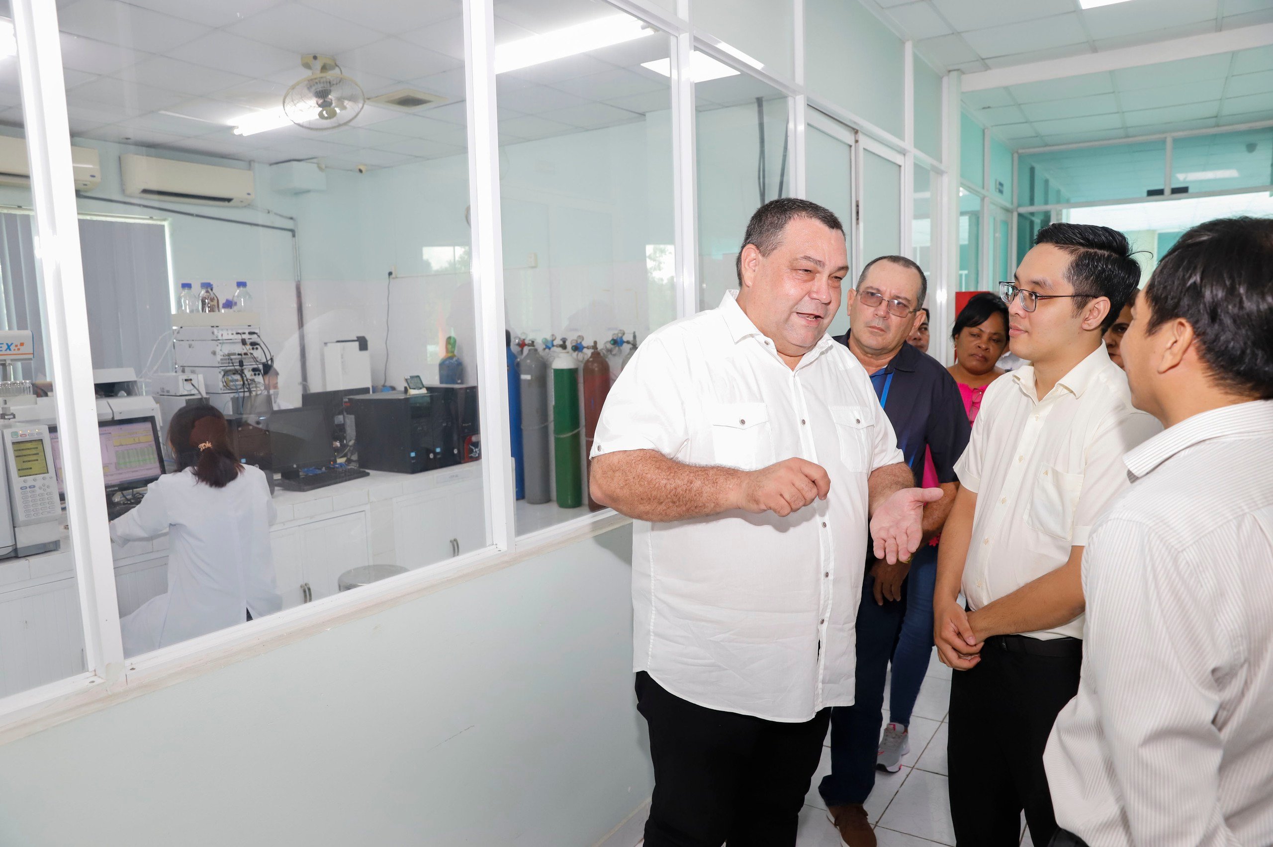 Hội Tiểu nông Cuba tham quan khu nông nghiệp công nghệ cao TPHCM- Ảnh 3.