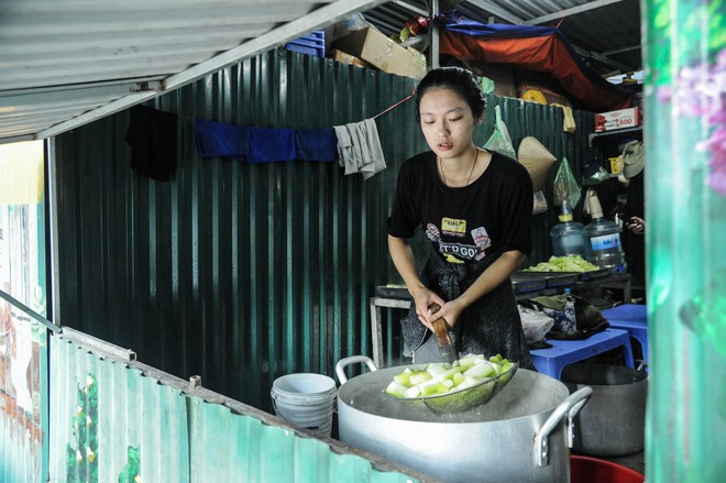 “Phiên Chợ Trái Tim”: Mái nhà của những trái tim thiện nguyện - Ảnh 12.