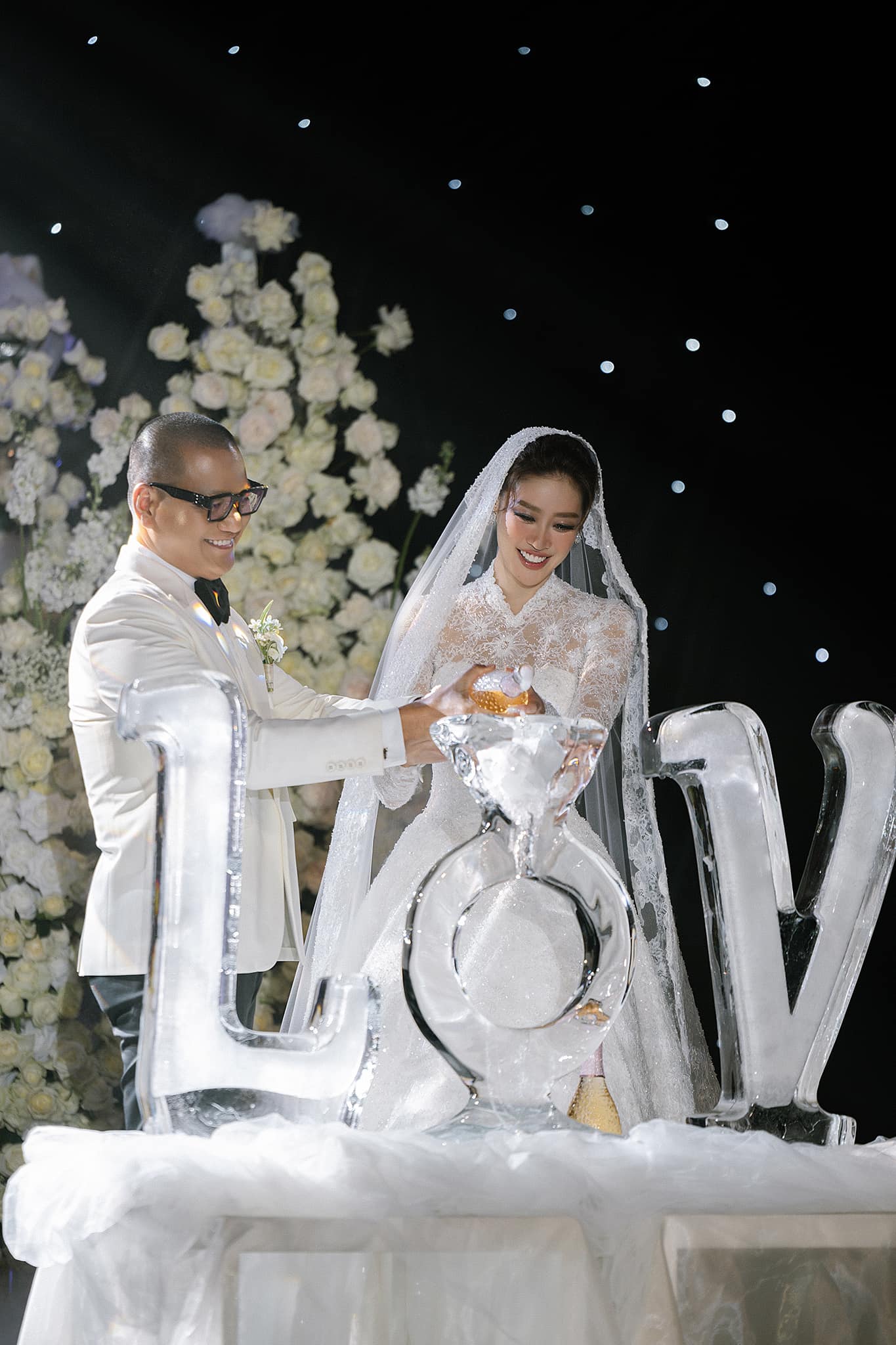 Đám cưới Hoa hậu Khánh Vân gây "choáng" với không gian lộng lẫy, quy tụ dàn sao đình đám - Ảnh 22.