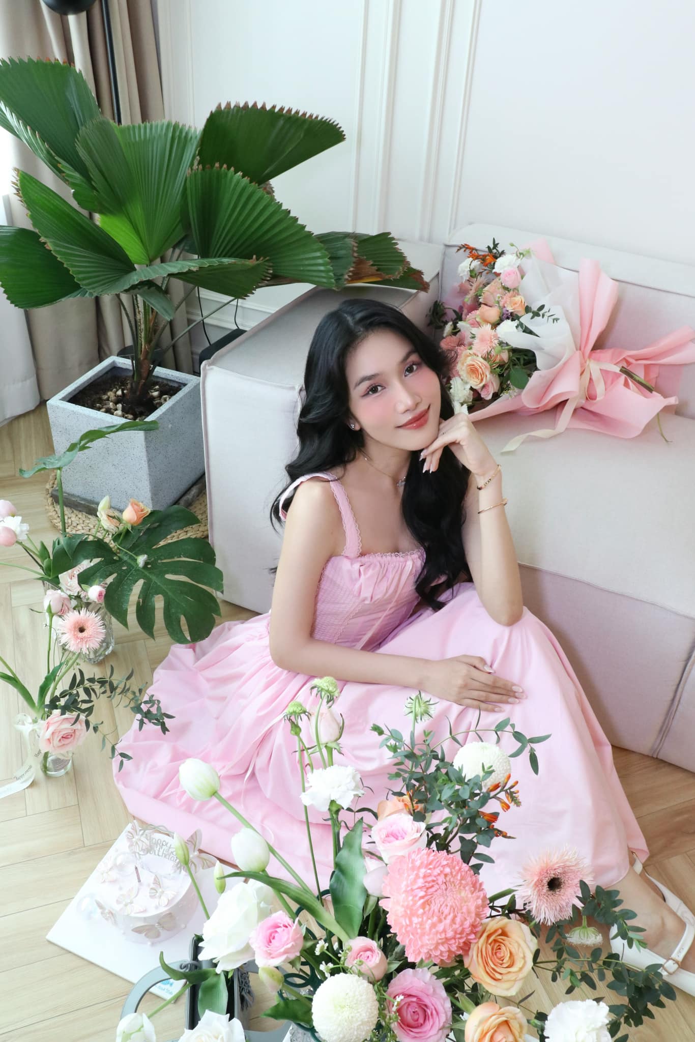 5 Hoa hậu, Á hậu có thành tích học tập đáng nể, tốt nghiệp Thạc sĩ vẫn muốn làm MC, diễn viên...- Ảnh 5.