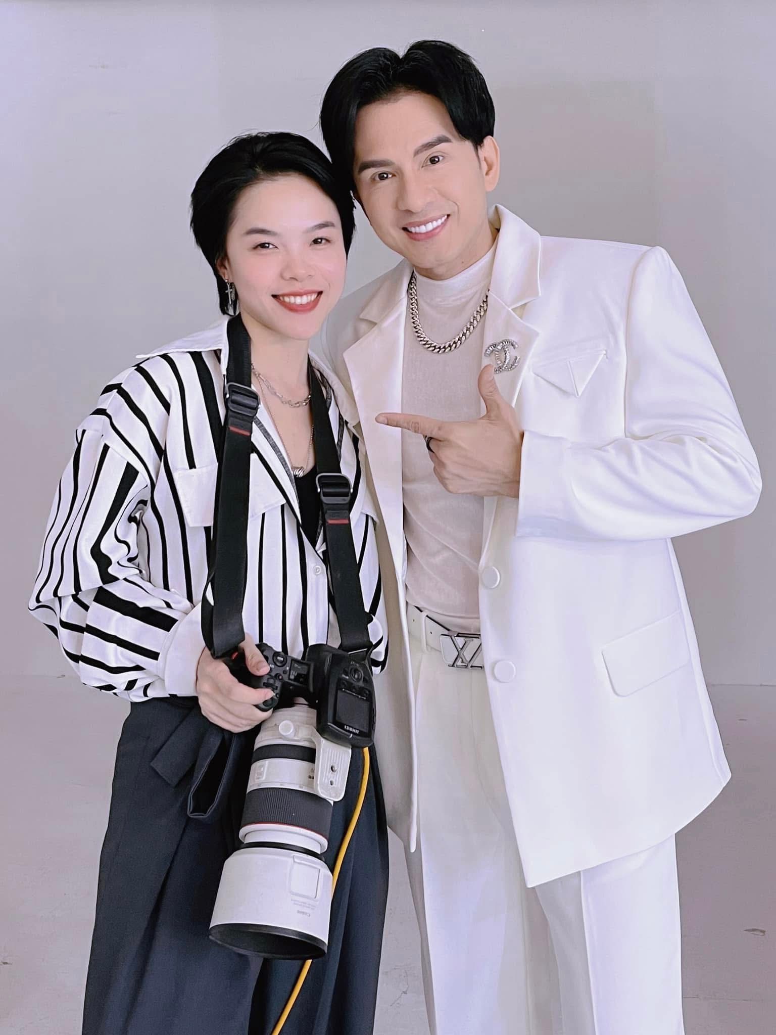 Nhiếp ảnh gia Thảo Lê – người đứng sau loạt ảnh đẹp mê hồn của sao Việt chỉ ra các lỗi khi chụp ảnh Xuân - Ảnh 1.