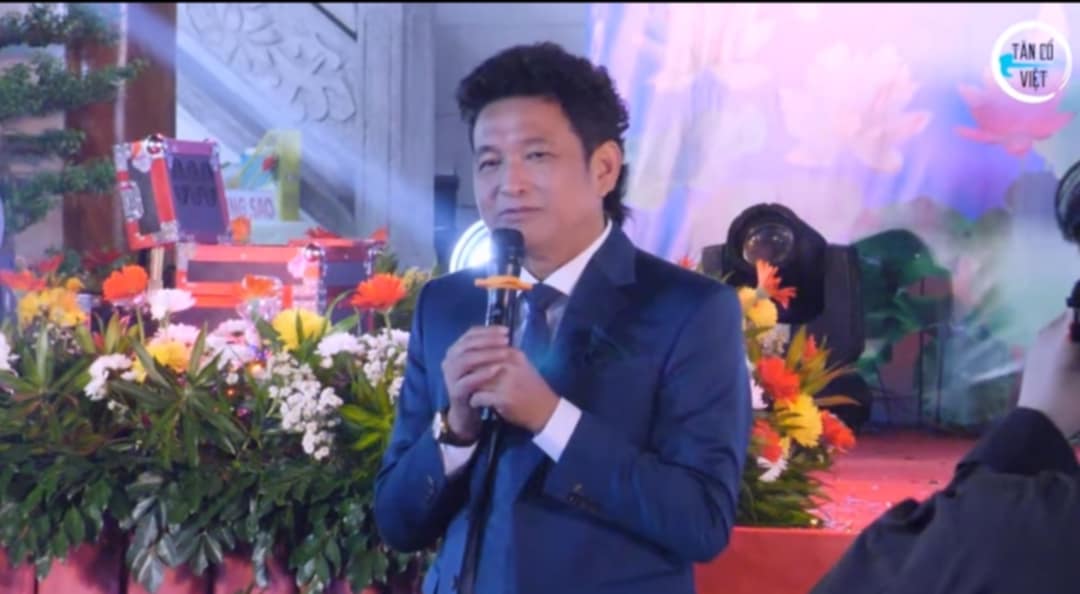 Nghệ sĩ Nhân dân điển trai, cao 1m8 độc thân ở tuổi 54, từ chối nhận tiền khi đang diễn  - Ảnh 4.