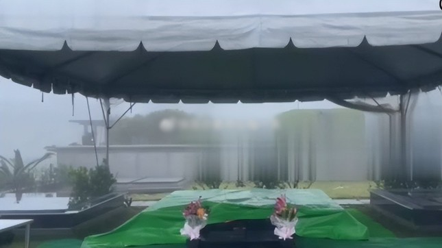 Lễ chôn cất Từ Hy Viên - Ảnh 5.