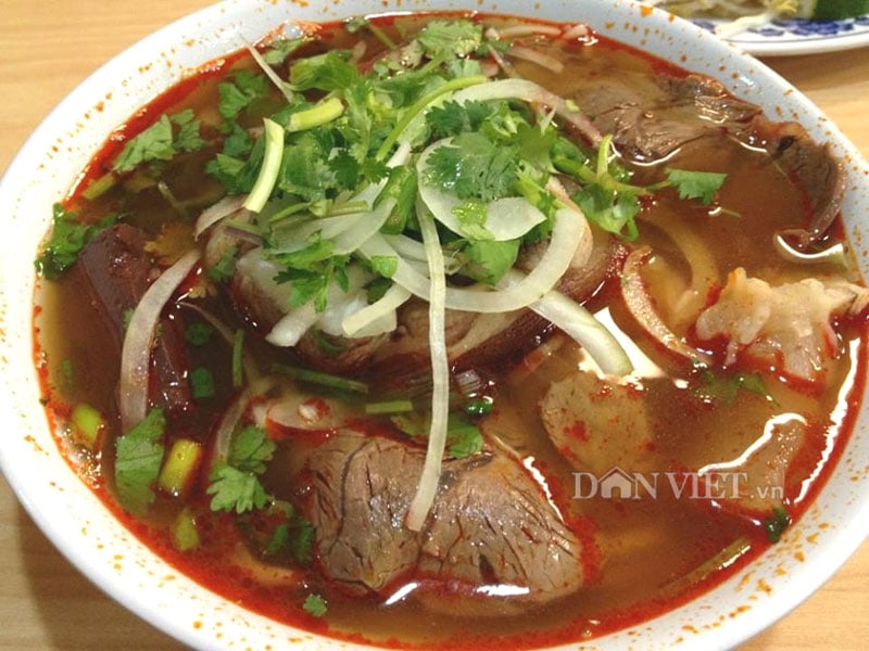 Image hình ảnh hình ảnh hình ảnh hình ảnh hình ảnh hình ảnh hình ảnh hình ảnh hình ảnh Jadon Sancho - Vị hương tô bún bò Huế ở Sóc Trăng