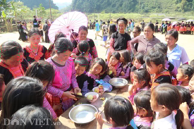 anh: len moc chau don tet co truyen cung nguoi mong hinh anh 9