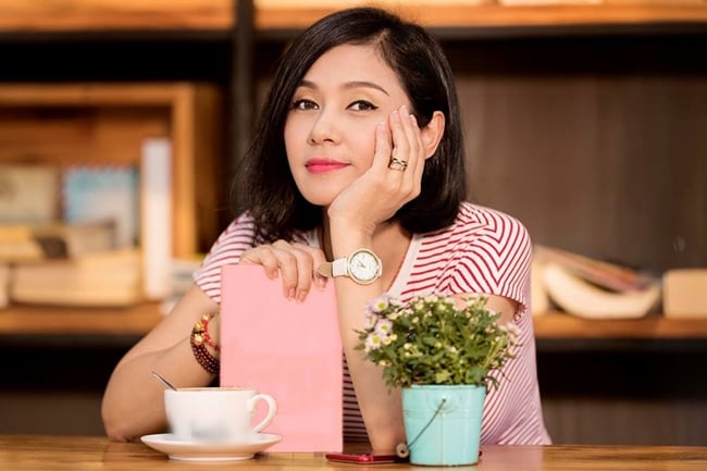 cat xe may chuc cay vang, 4 nu hoang anh lich dang song the nao? hinh anh 11