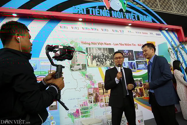 anh: phong vien tac nghiep dau chi cay 