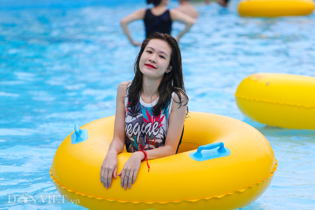 ảnh: 1/6 mát mẻ, nhièu gia dình vui tét thiéu nhi ỏ cong vien nuoc ho tay hinh anh 14