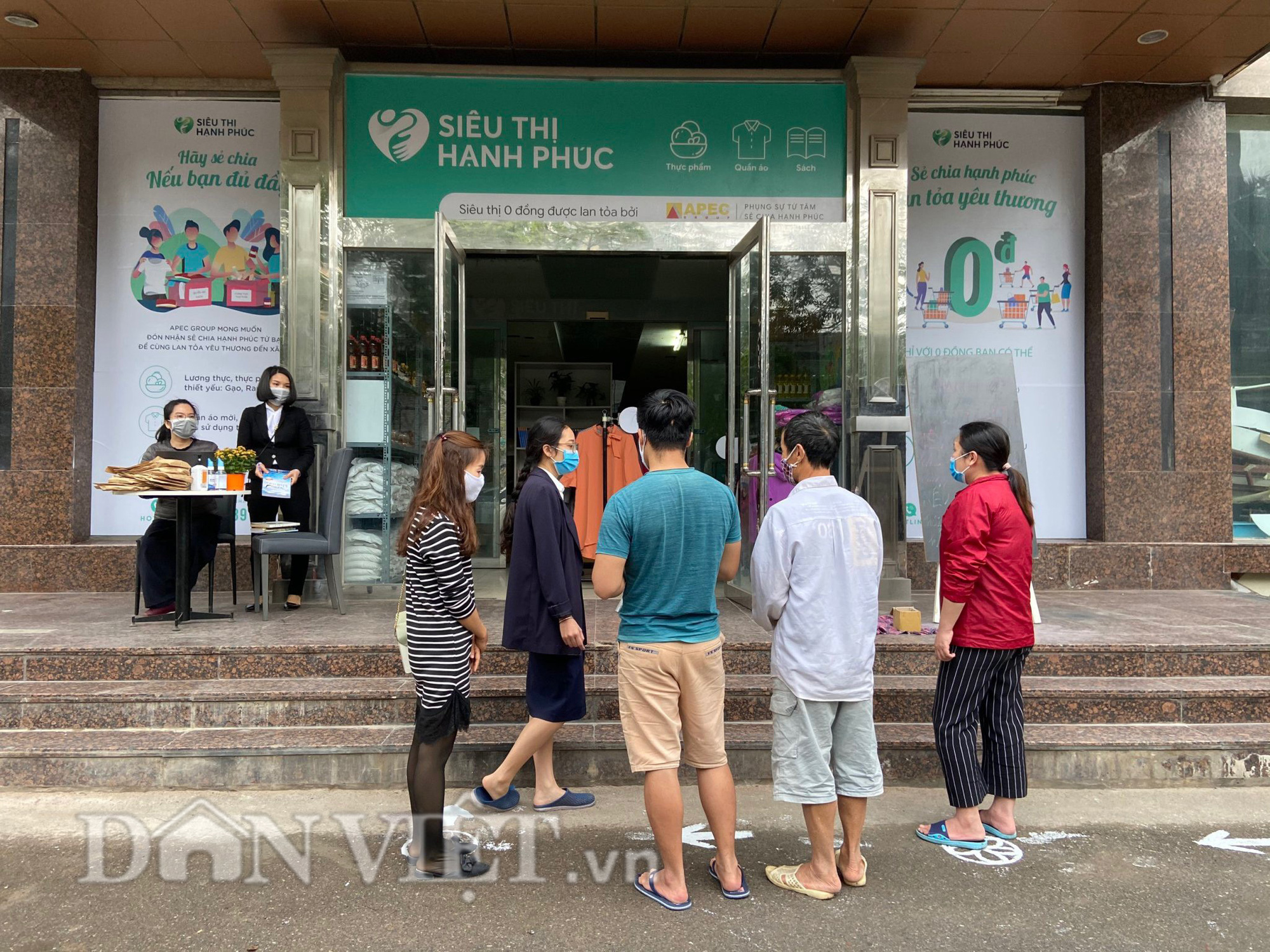 Siêu thị 0 đồng trong dịch Covid-19 có gì đặc biệt? - Ảnh 2.