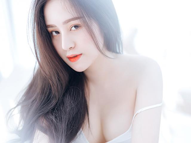 Bà Tưng bất ngờ tung ảnh nóng bỏng sau chia tay doanh nhân U40