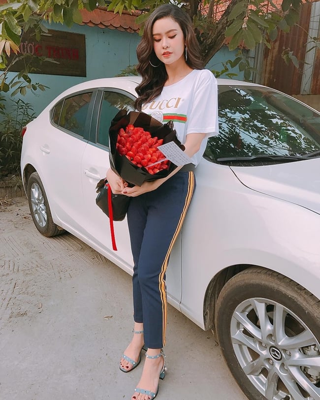 song chung nha sau ly hon, truong quynh anh nong bong the nay, tim co xao long? hinh anh 24