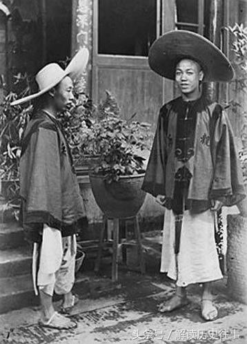 Hinh-anh-chan-thuc-ve-binh-linh-thoi-nha-Thanh-9-1534841816-width358height498.jpg