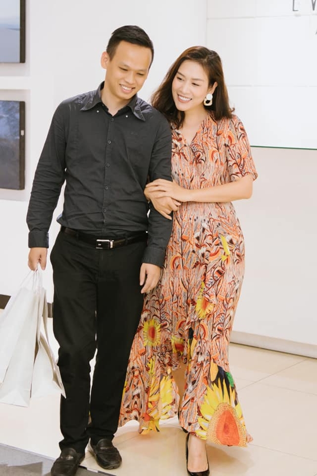 2 co sinh vien bi lua gat va thao mai nhat 