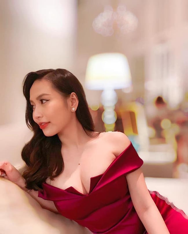 3 co vo nong bong song kin tieng, khong thi phi cua nam ca si viet hinh anh 3
