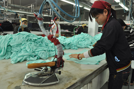 Việc khen thưởng      với người lao động sẽ cụ thể hơn.