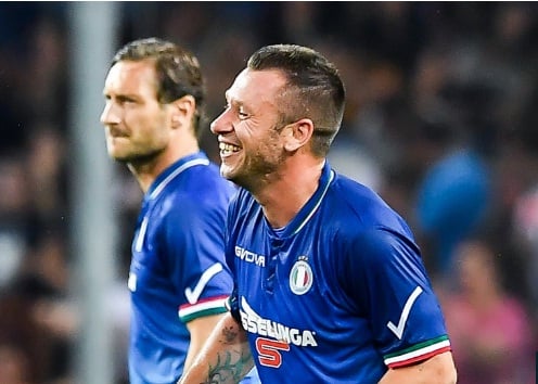 Antonio Cassano sinh ra tại Bari Italy trong một gia đình bình thường