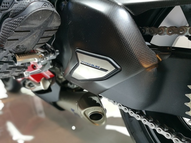 choang ngop 2019 ducati panigale v4r gia tien ty tai eicma 2018 hinh anh 18