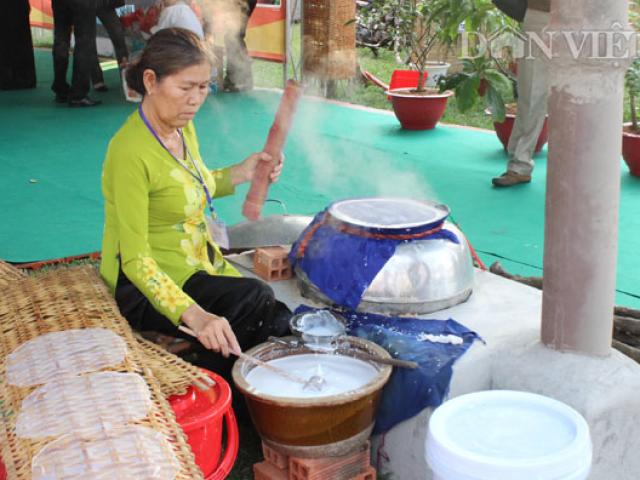 Bí quyết "4 bước thần thánh" của bánh tráng phơi sương Trảng Bàng