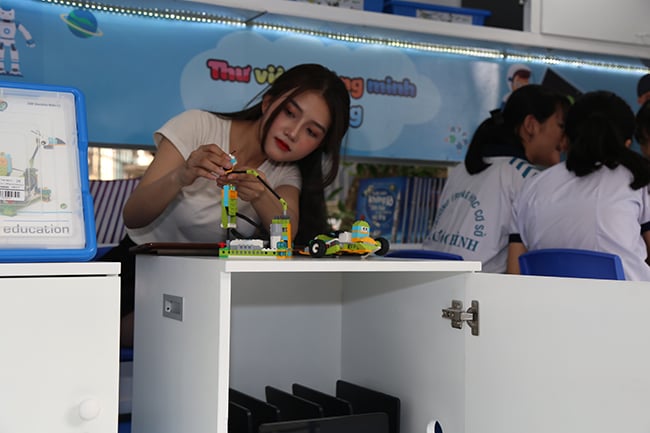 kham pha thu vien luu dong cua samsung voi loat thiet bi giao duc stem hinh anh 14