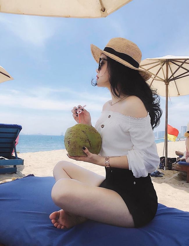 bikini, ao crop top, quan ngan...: 5 do ton body chuan cua wags vn hinh anh 12
