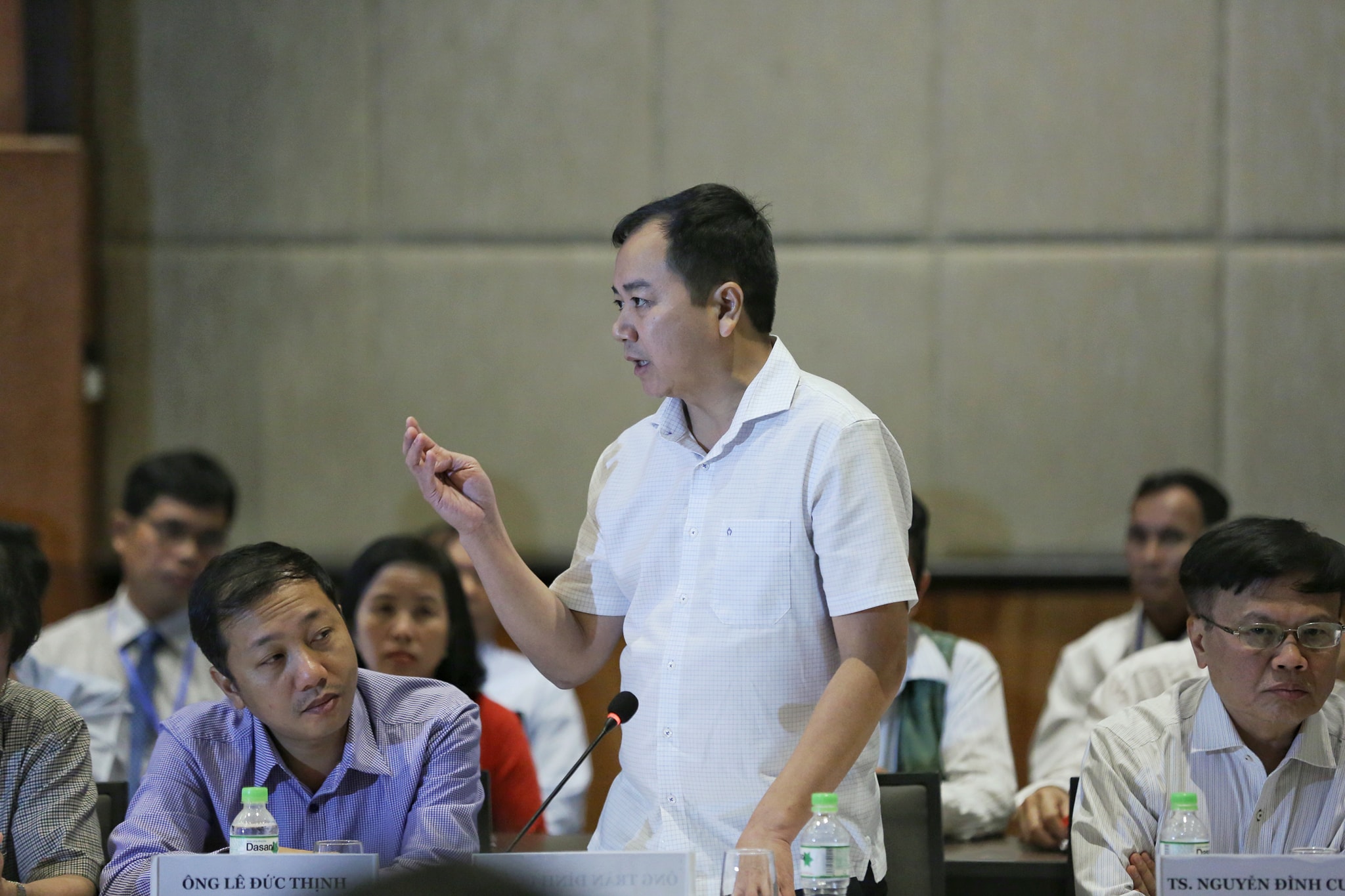 dien dan nong dan quoc gia lan 4: 