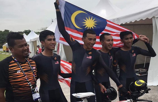 Bi hài SEA Games: VĐV Malaysia chạy đường tắt, “cướp” HCB của Việt Nam - Ảnh 1.