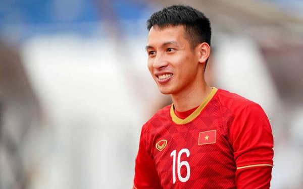 Tiền vệ Đỗ Hùng Dũng: 'VAR là phát minh thế kỷ trong bóng đá'