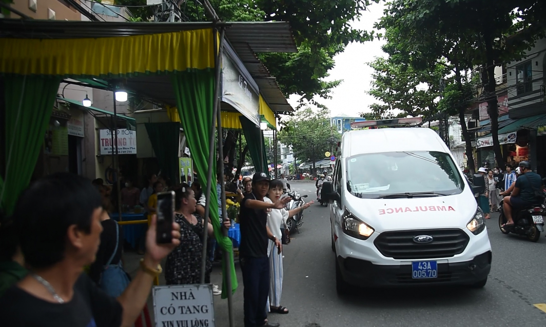 Vụ 6 người Việt tử vong ở Thái Lan: Người mẹ khóc ngất khi nhận thi thể của con