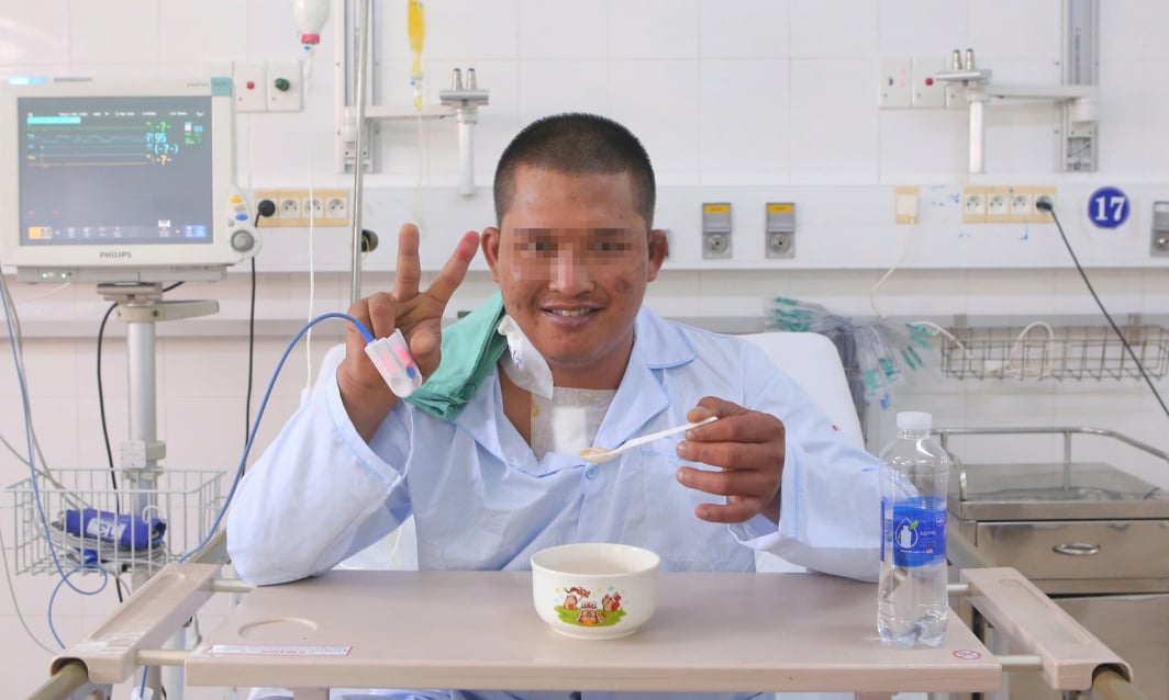 Bệnh nhân suy tim giai đoạn cuối hồi sinh nhờ ca ghép tim xuyên Việt