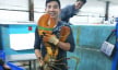 Chi cả chục triệu đồng mua tôm 'khổng lồ' về ăn mà chợ vẫn cháy hàng