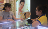 Giá vàng thế giới giảm, vàng trong nước lại tăng nhẹ 100.000 đồng/lượng