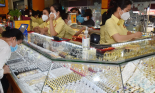 Giá vàng hôm nay 15-11: Giảm sốc rồi bất ngờ lao lên