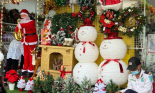 ĐÀ NẴNG: Nhiều người chọn mua đồ trang trí Noel hàng Việt Nam